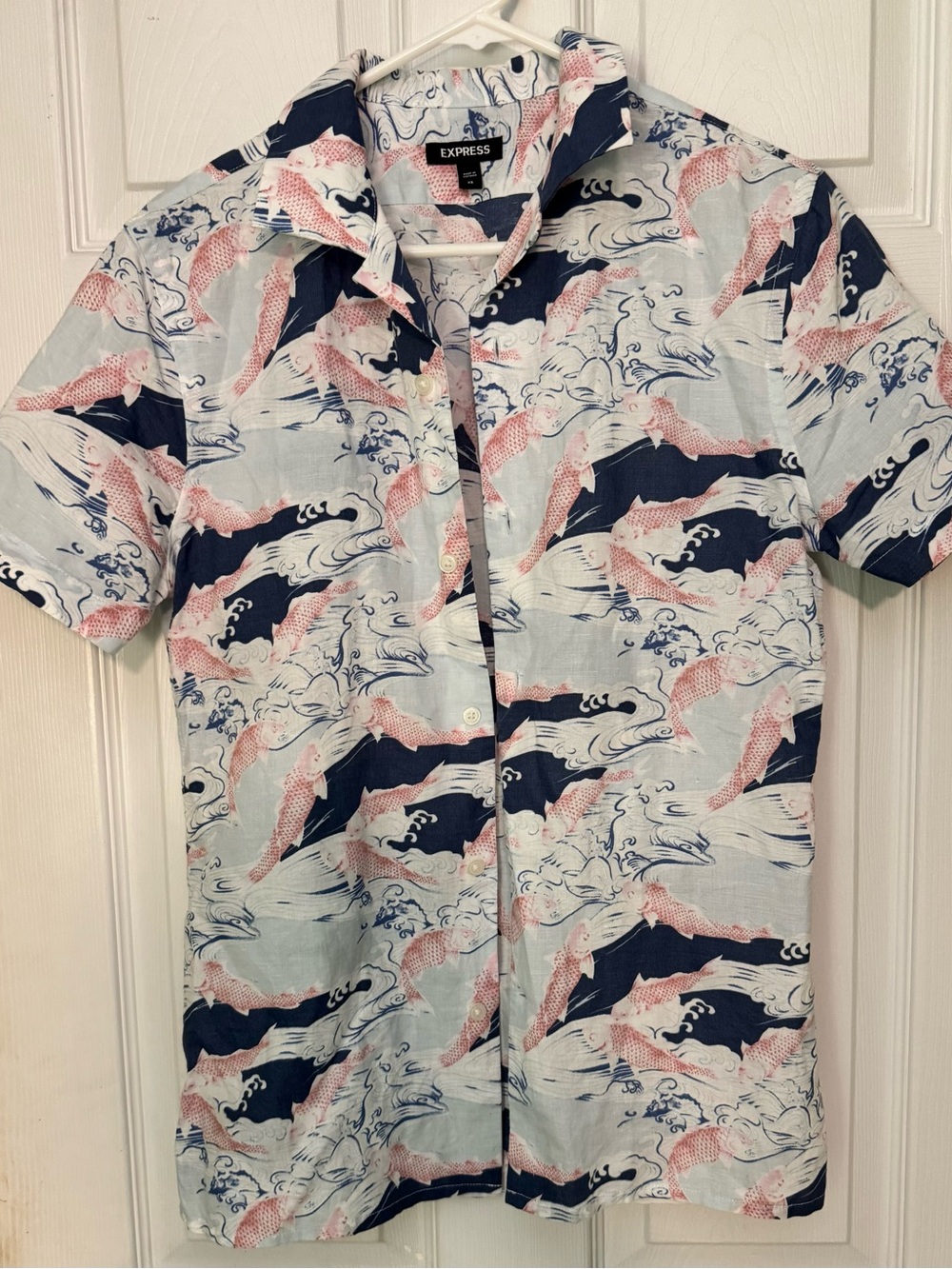 Express Men's Linen Cotton Koi Fish Wave Short Sleeve Button XS